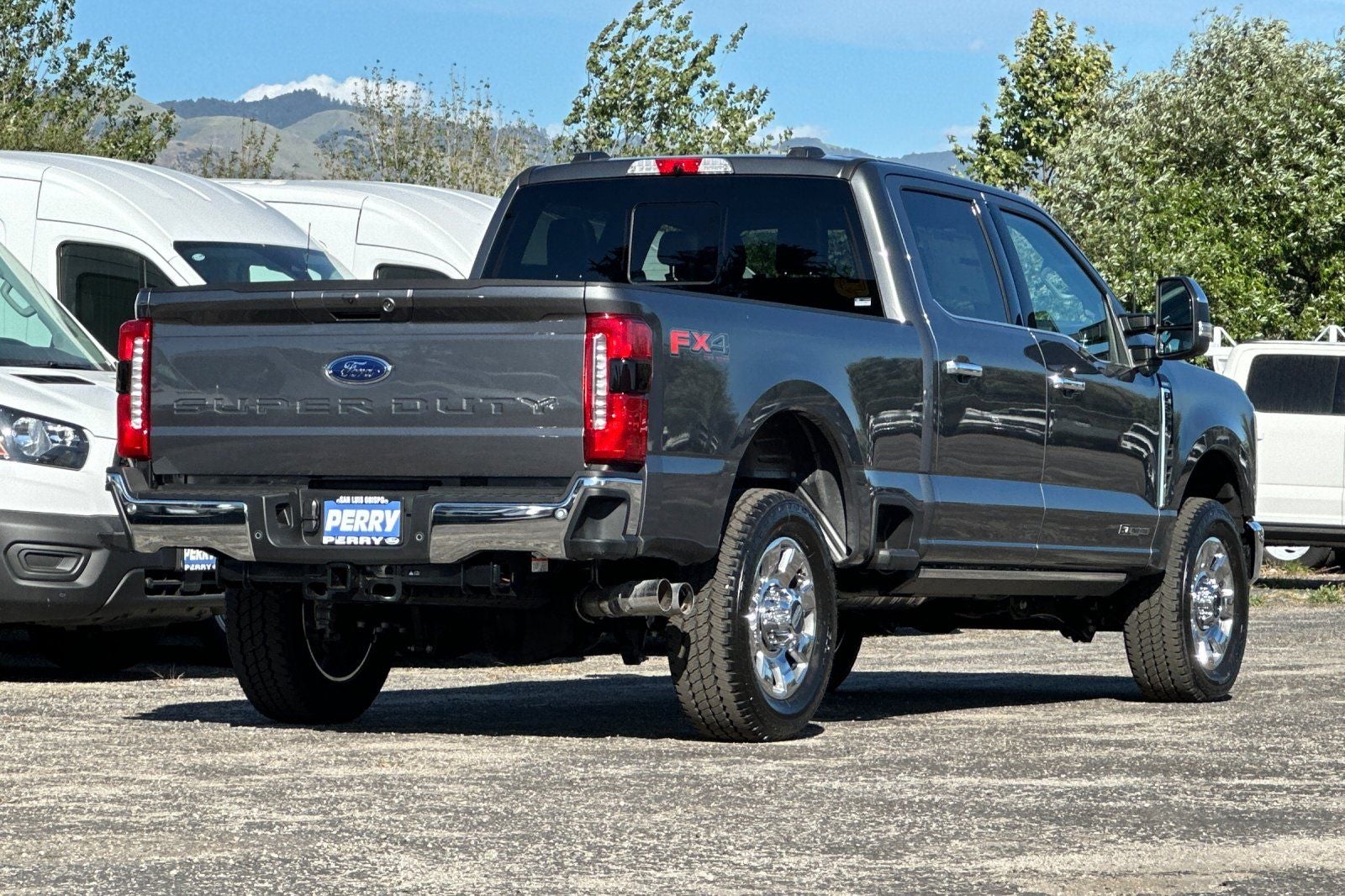 2026 Ford F-350SD Lariat