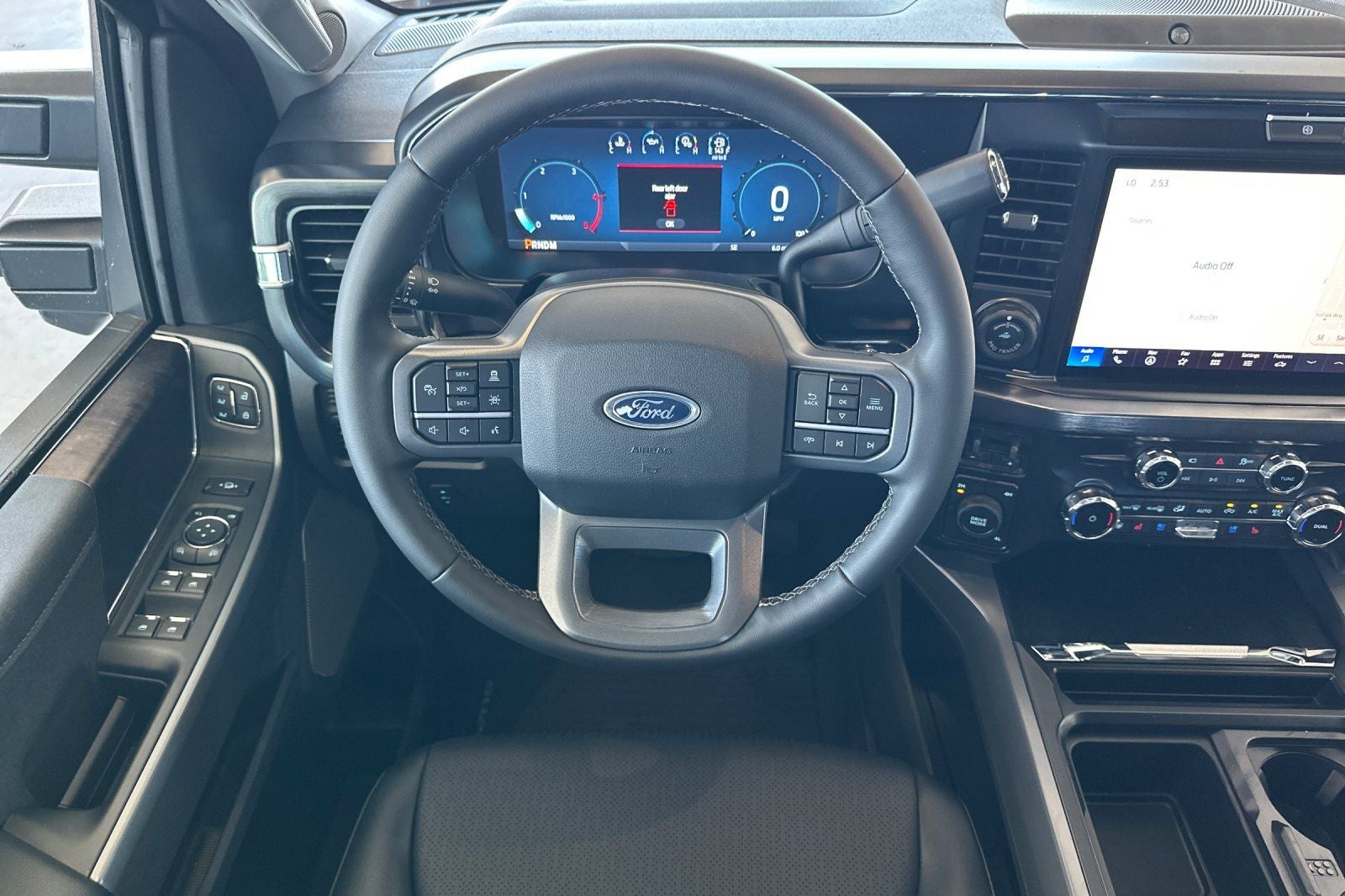 2026 Ford F-350SD Lariat DRW