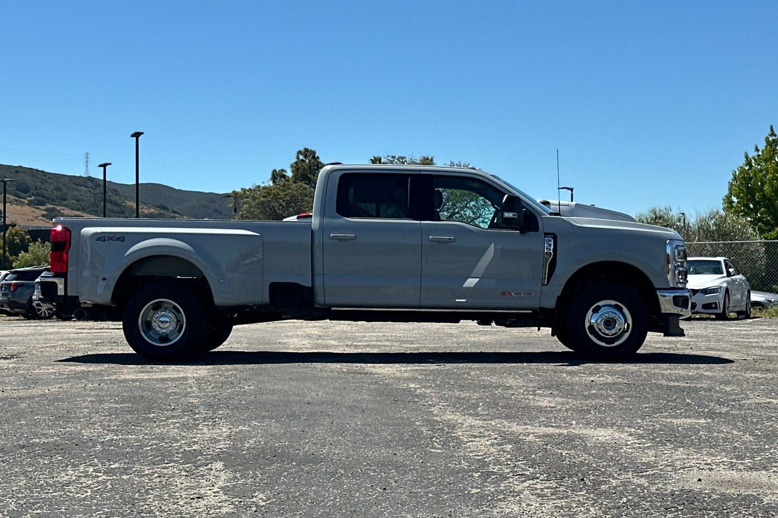 2026 Ford F-350SD Lariat DRW