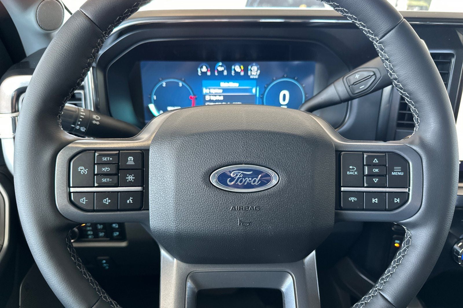 2026 Ford F-350SD Lariat DRW