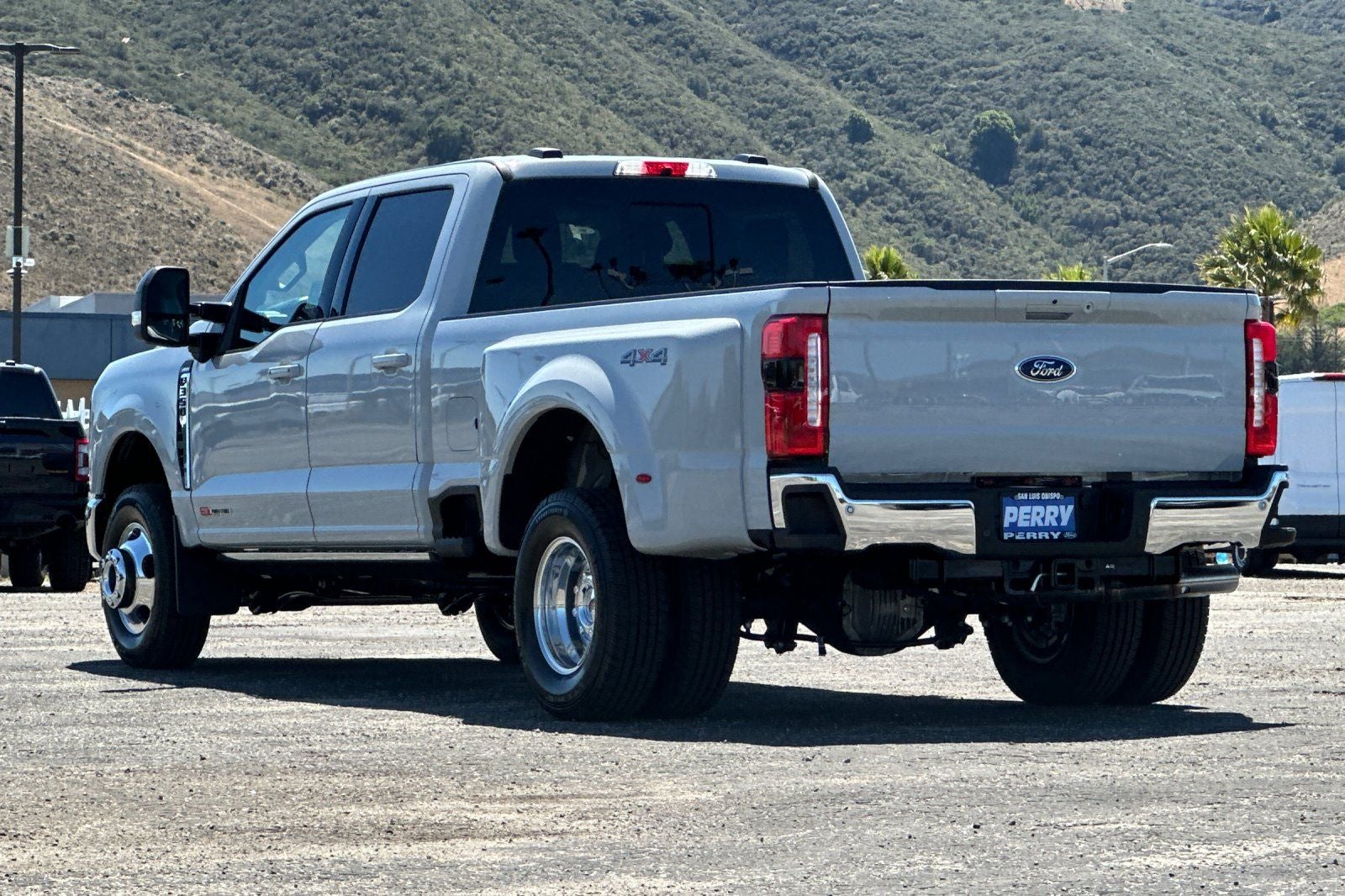 2026 Ford F-350SD Lariat DRW