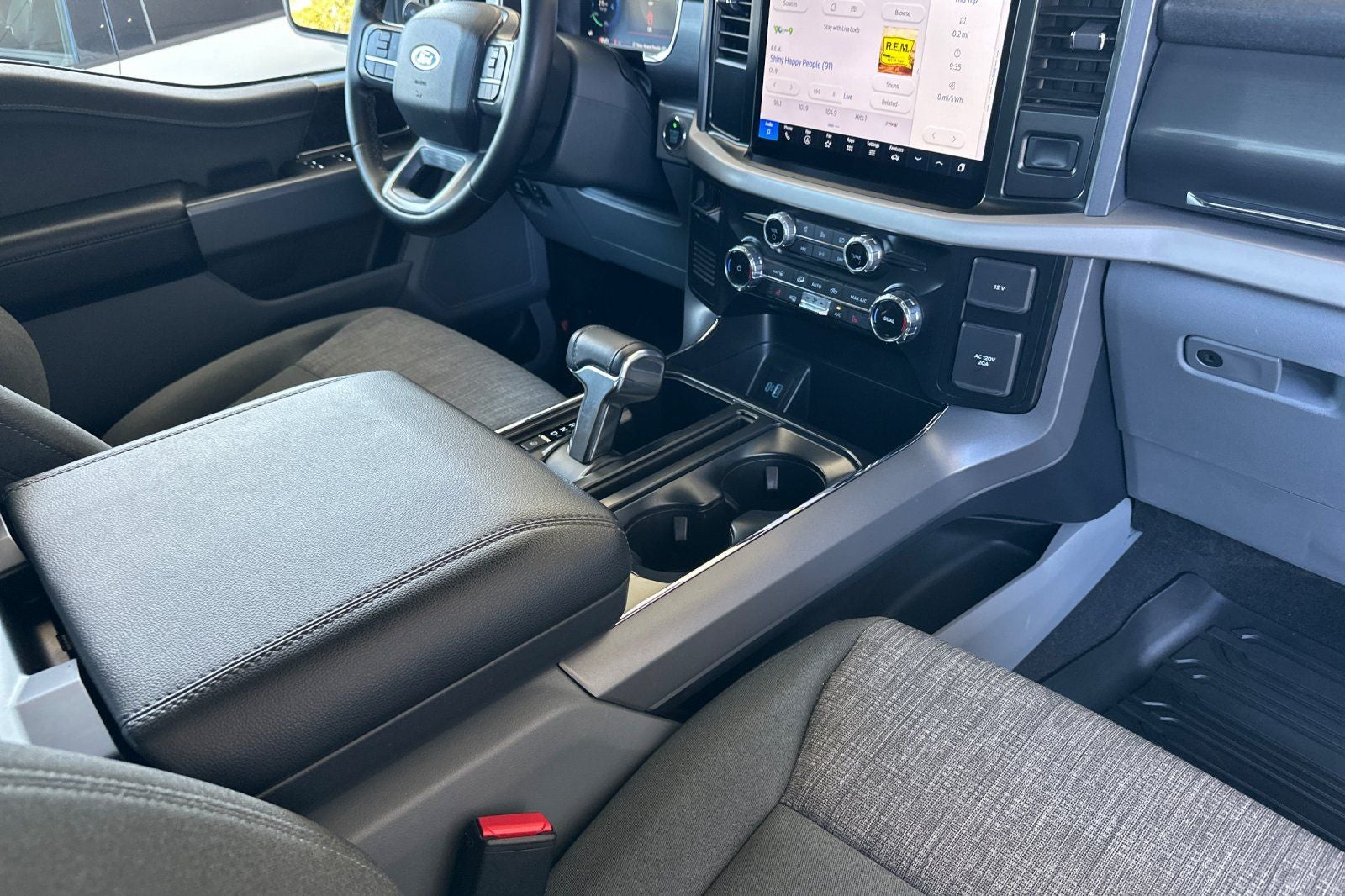 2023 Ford F-150 Lightning XLT