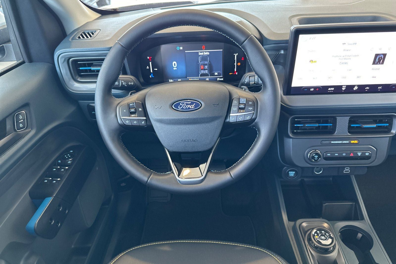 2025 Ford Maverick Lobo Standard
