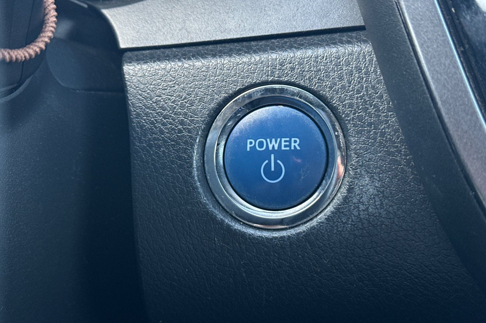 2020 Toyota Camry Hybrid LE