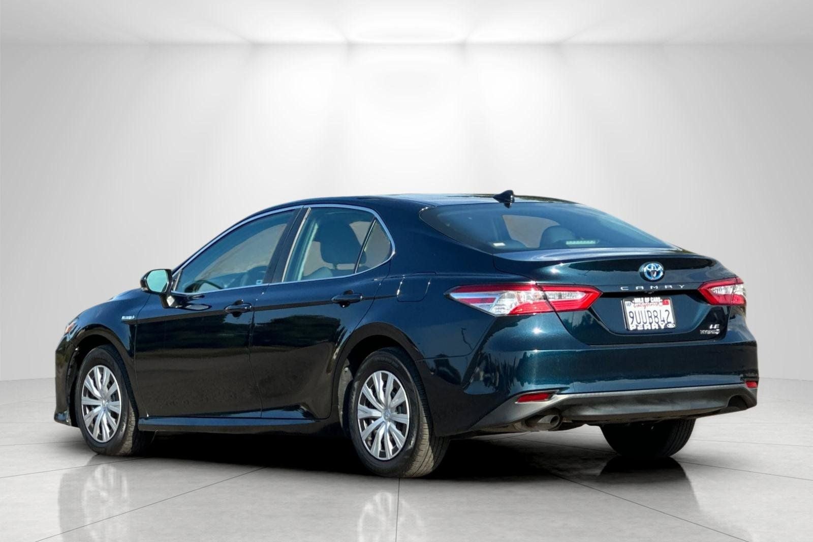2020 Toyota Camry Hybrid LE