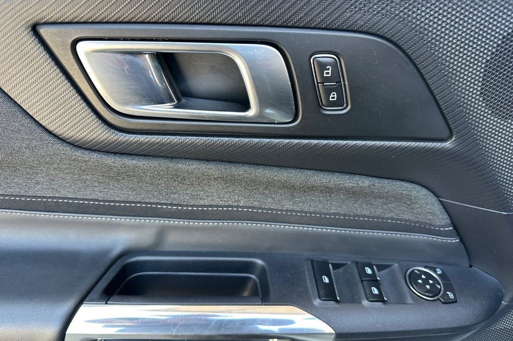 2025 Ford Mustang EcoBoost