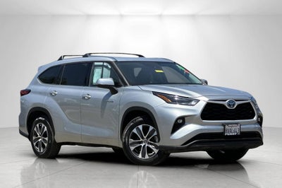 2021 Toyota Highlander Hybrid XLE