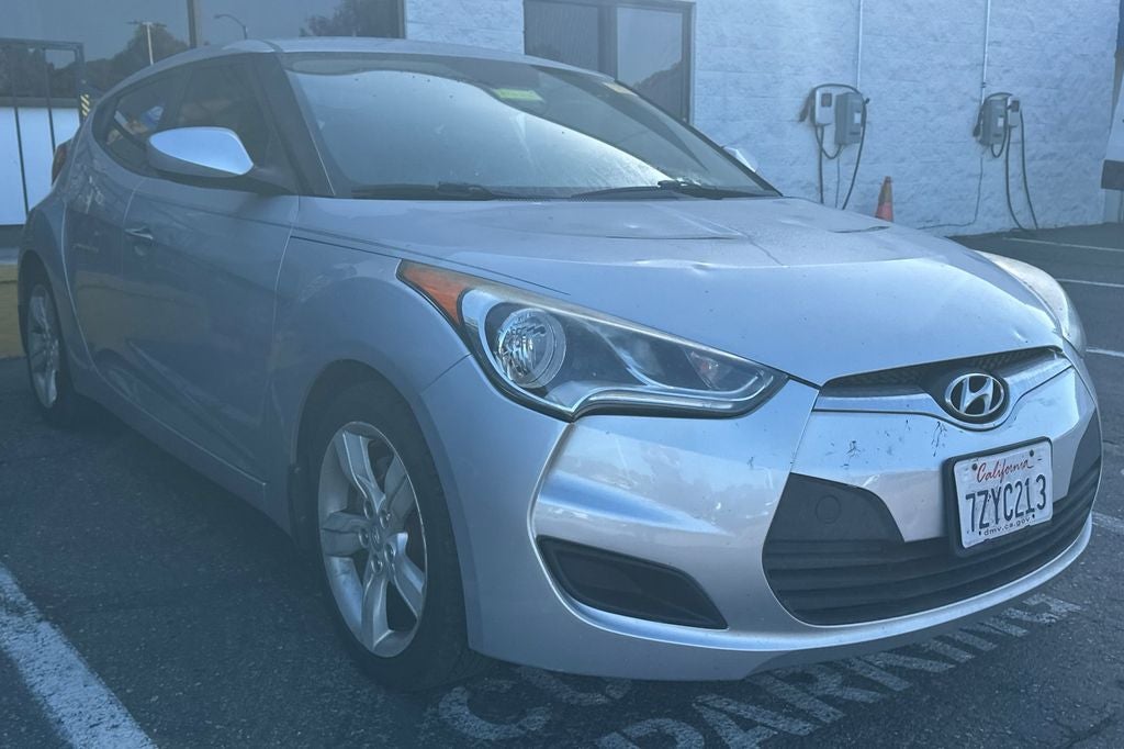 2012 Hyundai Veloster Base w/Black