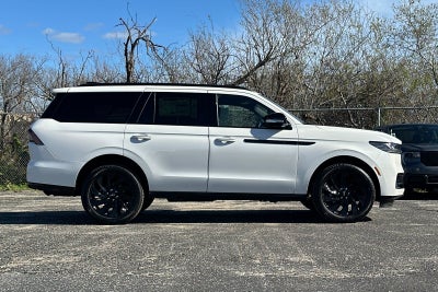2026 Lincoln Navigator Reserve